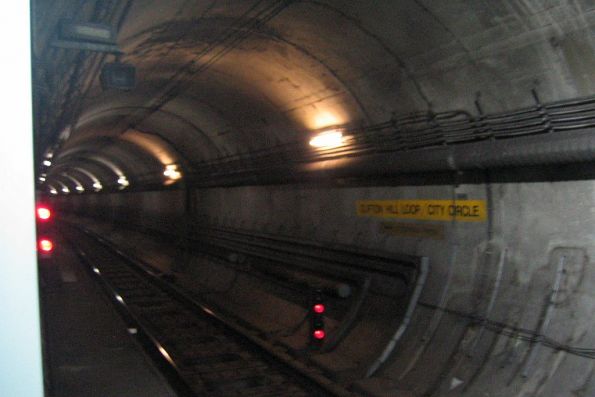 Clifton Hill Loop / City Circle tunnel at Parliament station