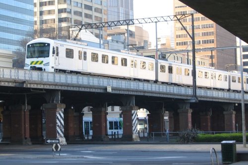 'Nude' Siemens on the Viaduct