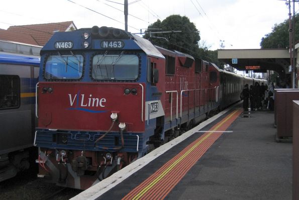 N463 on a down Geelong V/line service at Newport station