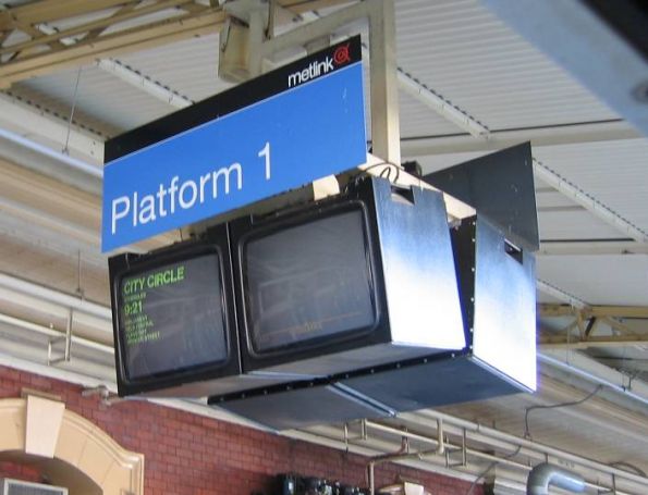 PIDS at Flinders Street Station displaying a City Circle train, headed anticlockwise around the City Loop