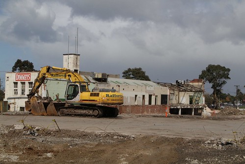 Demolishing the former Southern Can Company factory at West Footscray to build a new Bunnings Warehouse store