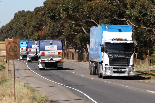 Cleanaway semi-trailer return after dumping another load at the Ravenhall tip