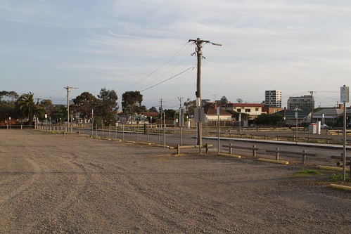 Gravel car park at Victoria University has swallowed up the surrounding neighbourhood