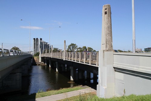 In between the 1934 and 1990 bridges