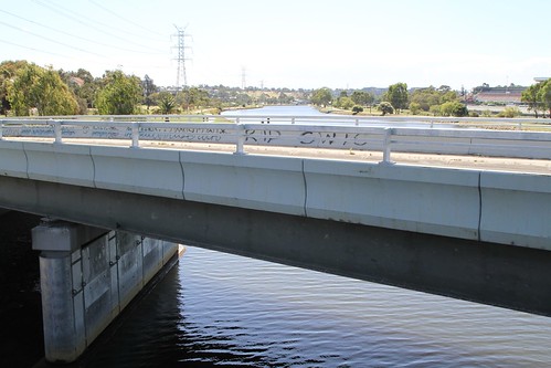 Looking north towards the parallel 1990 bridge