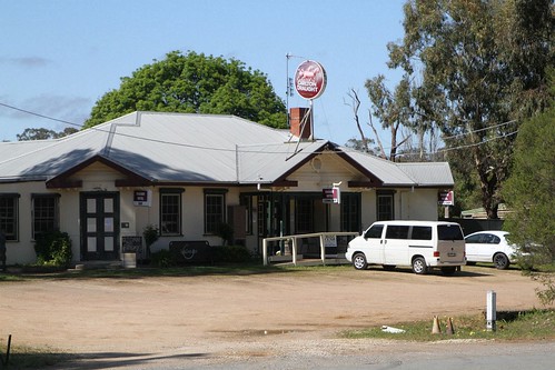 Railway Hotel at Mangalore on the old Hume Highway