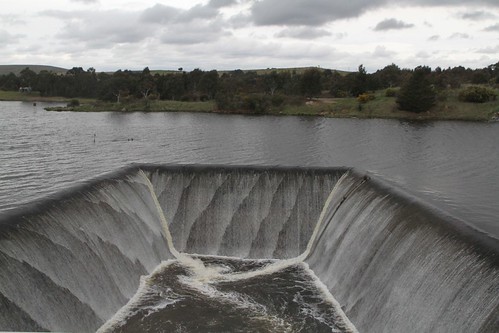 Uncontrolled spillway at Pejar Dam