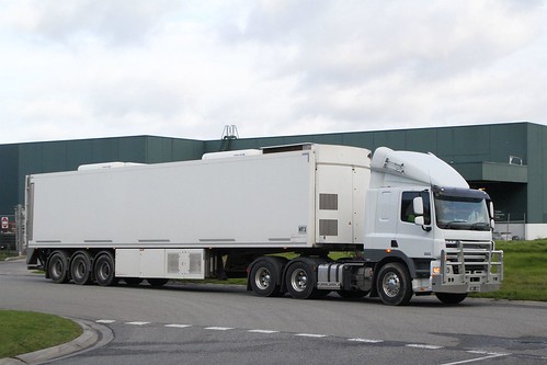 'HatchTraveller' climate controlled "chick transportation system" - onboard the semi-trailer are 183,600 day-old chickens