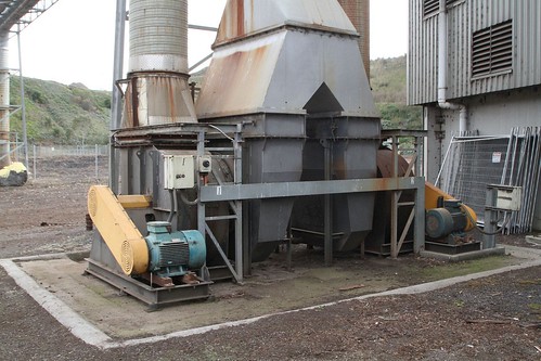 Air handing fans for the odour control beds outside the composting shed