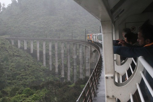 Northern Explorer crosses the tall concrete Hapuawhenua Viaduct bound for Auckland