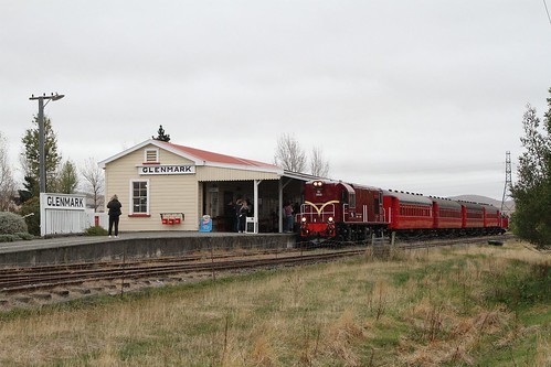 NZR locomotive DI 1102 preserved on the Weka Pass Railway arrives into Glenmark station