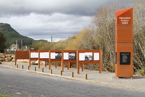 Memorial to the 1923 Ongarue Rail Disaster beside the North Island Main Trunk railway