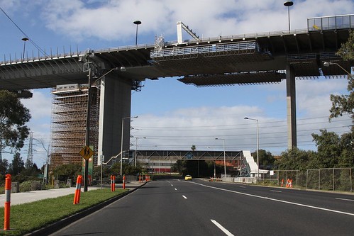 Work continuing on the West Gate Bridge upgrade project