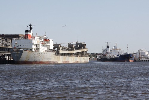 'CSL Pacific' berthed at the Yarraville bulk berths