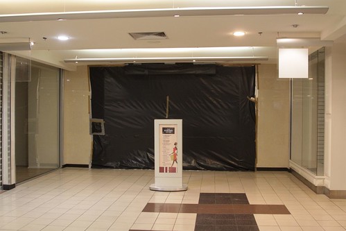 Blocked off walkway between the Strand Arcade and the former Myer store