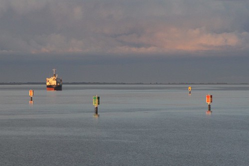 Sun goes down over Corio Bay