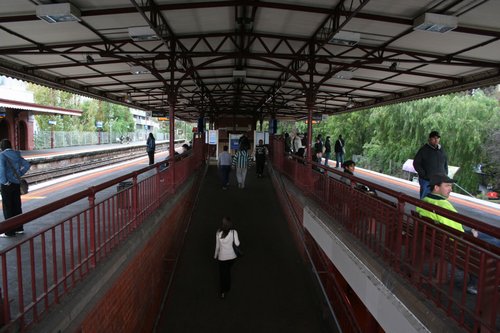 Platforms 1 and 2 at Glenferrie