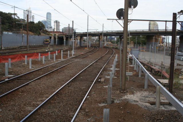 Work on the extension of platform 5/6 to permit 7 car Vlocity consists