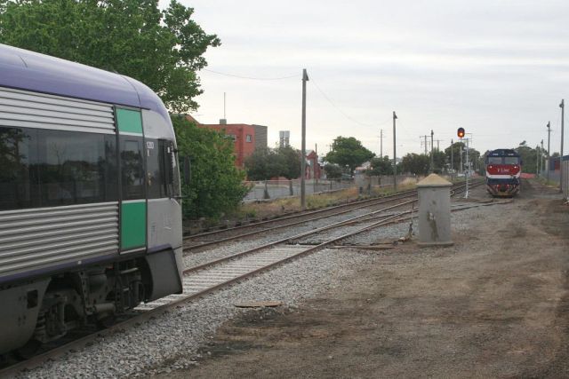 7 car train hanging off the platform at South Geelong