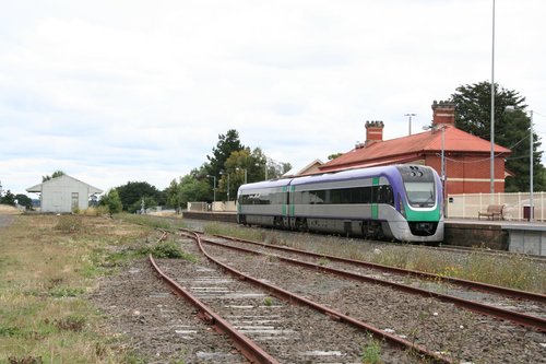 VLocity VL09 pauses for passengers on a down service at Ballan station