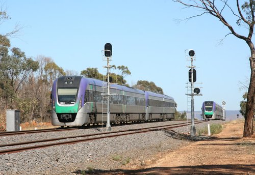 VL17 and classmate VL04 flies through Parwan Loop for the cross