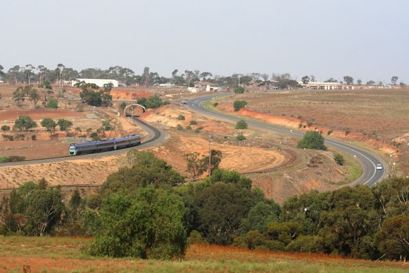 VLocity winds through the Parwan Curves descending into Bacchus Marsh