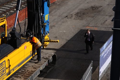 Making the pile driver sparking clean