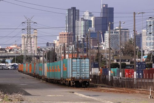 Loaded container wagons at North Dynon for the Maryvale train