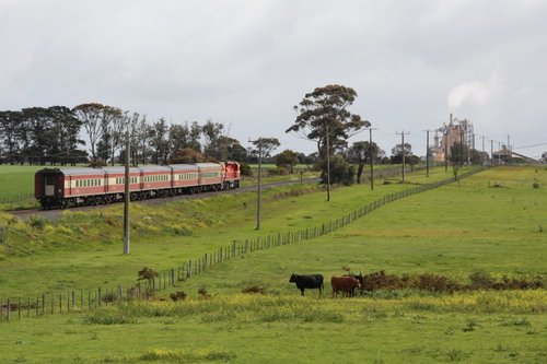 Down Warrnambool heads towards the cement works