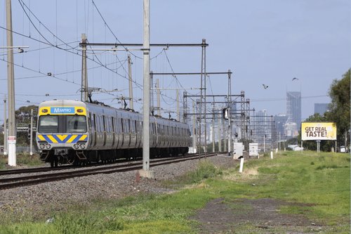 City bound train departs Tottenham