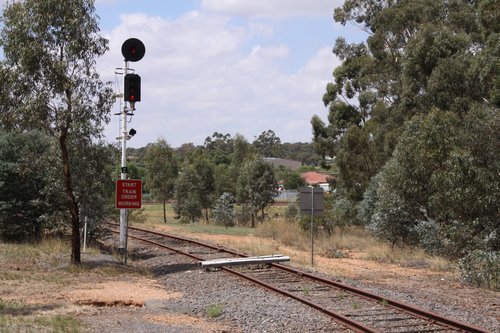 Baulks on the Avoca line at the home signal into Maryborough