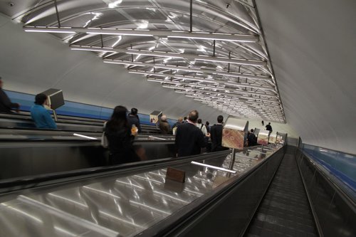 Climbing out of Parliament station