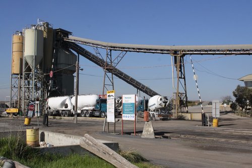 Cement plant at the Hansen siding at Brooklyn