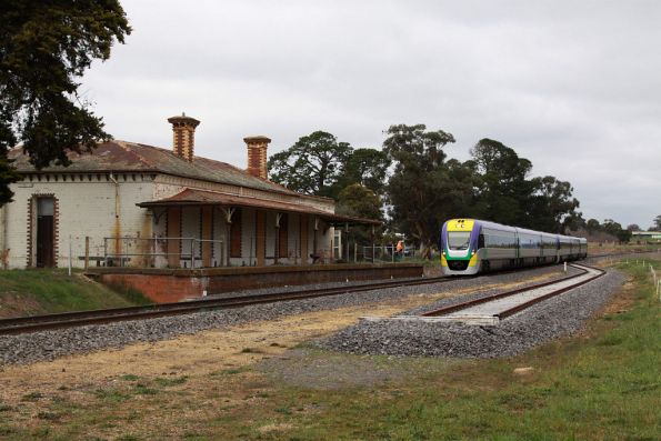 Rolling through the abandoned station at Clunes, the new works siding yet to be commissioned