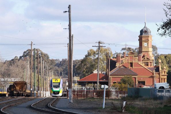 VL38 heads back to the station, VL34 left behind in the stabling cage for tomorrow morning's service