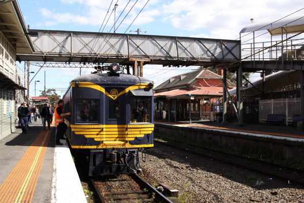 Driver of RM58 changing ends at Ringwood station, ready to head for Lilydale after a run to Belgrave