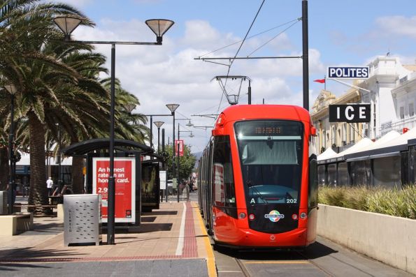 Citadis 202 at the Mosley Square terminus, Glenelg