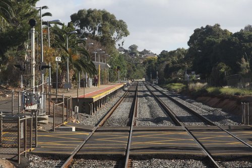 Arriving into the down platform at Seacliff: the up platform is on the 'other' departure side of the level 