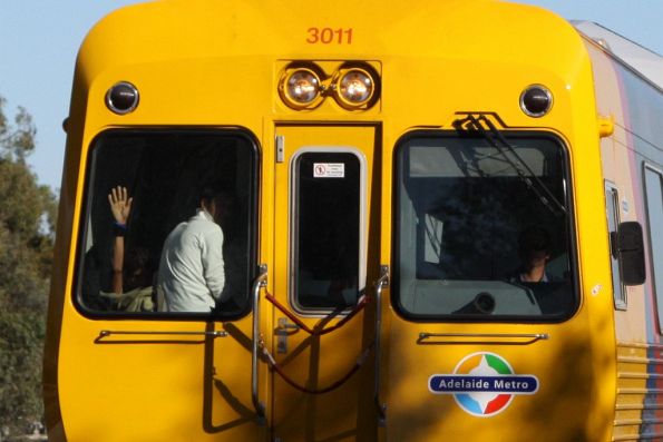 Someone doing a 'Titanic' on the front window of TransAdelaide railcar 3011