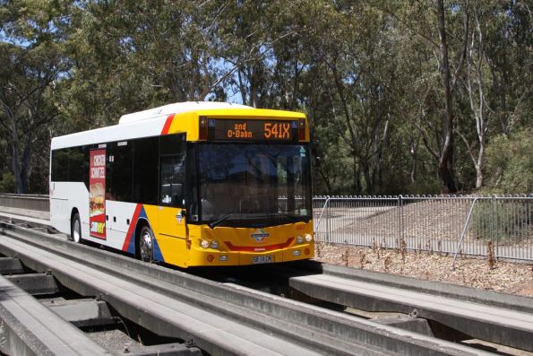 #1467 approaches Paradise Interchange citybound