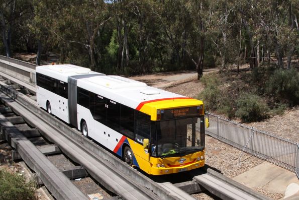 #1152 approaches Paradise Interchange citybound