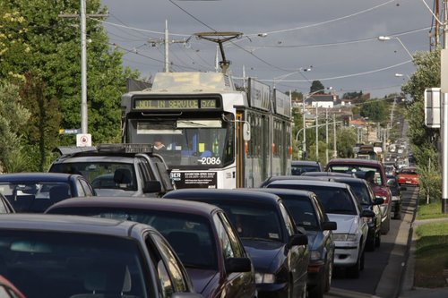 B2.2086 running a route 57a service, stuck in traffic on Maribyrnong Road