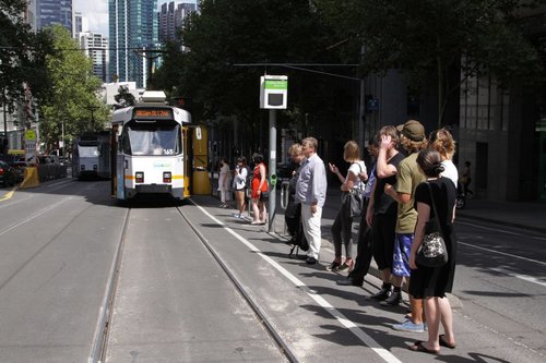 Z3.165 stops for passengers on William Street, at the Collins Street stop on route 55 northbound 