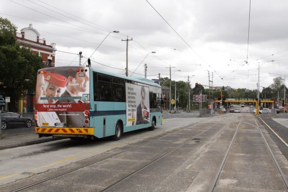 National Bus #544 5840AO at the Clifton Hill interchange