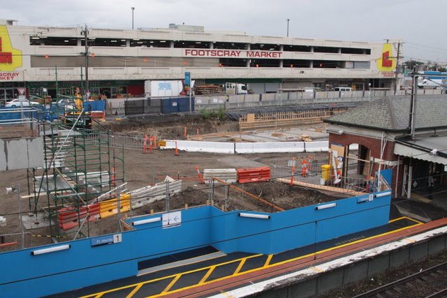 Clearing the site of the new suburban platforms