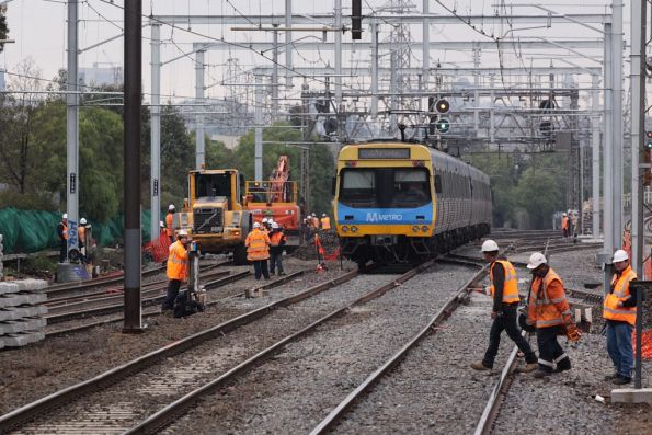 Up Werribee train clears the worksite at South Kensington, and everyone goes back to work