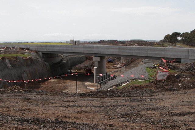 Four track wide road over rail bridge taking shape at Ballan Road