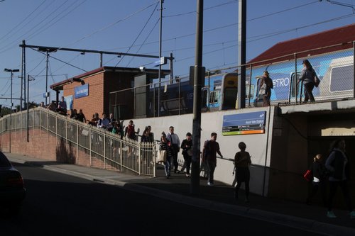 Ramp between platform and street at Ascot Vale station