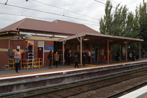 Work being carried out to the soon to be demolished citybound station building