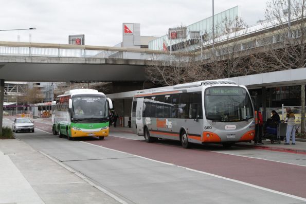 Transdev #660 waiting at the route 901 stop at Melbourne Airport 